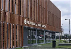 Akademeia High School campus buildings, photographed in 2017