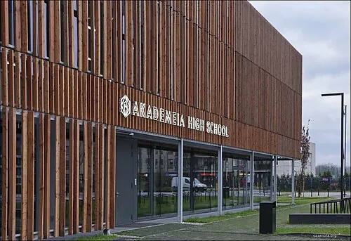 Akademeia High School campus buildings, photographed in 2017