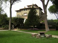 American Overseas School of Rome campus building, photographed in 2007