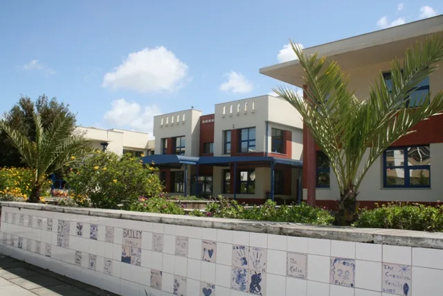 Historic 2008 view of the CAISL campus in Linhó